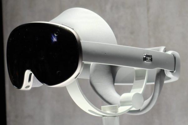 Headset XR Pertama Samsung
